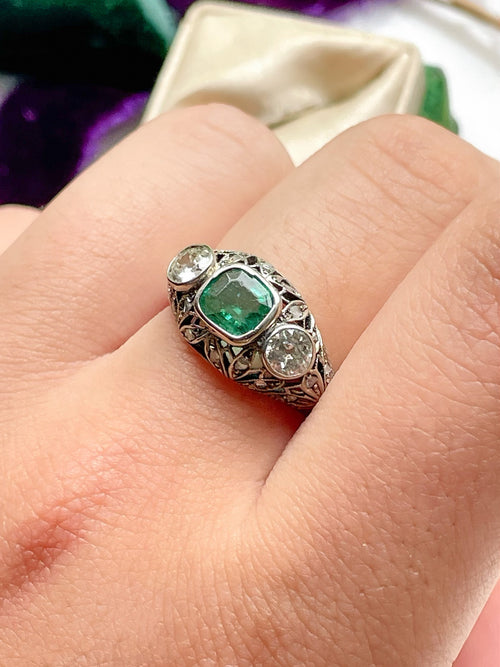 18k Edwardian Emerald & Diamond Ring