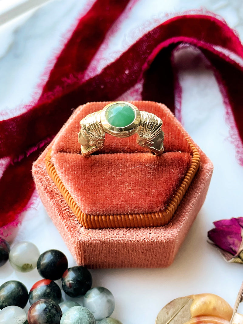 14k Vintage Egyptian Revival Emerald Cabochon Ring