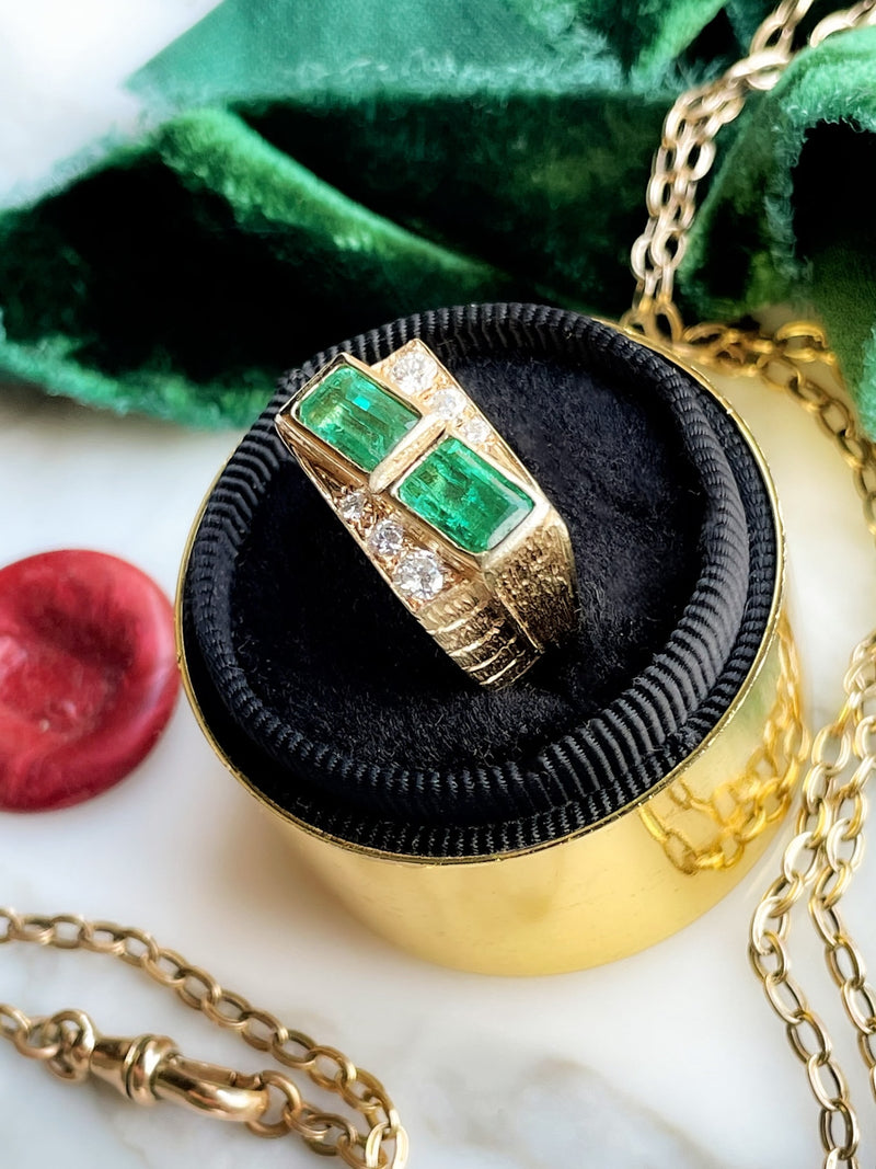 18k Vintage Emerald & Diamond Ring