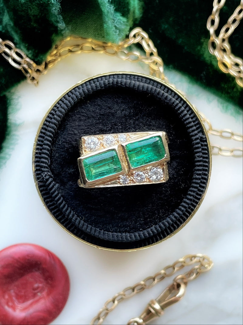 18k Vintage Emerald & Diamond Ring