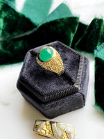 18k Emerald Cabochon Floral Etched Ring