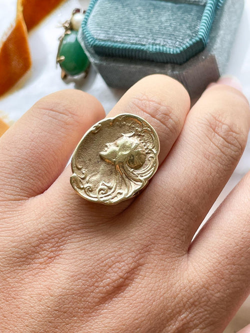 14k Art Nouveau Figural Ring