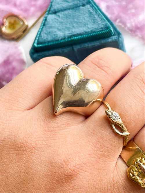 14k Vintage Puffy Witches Heart Ring