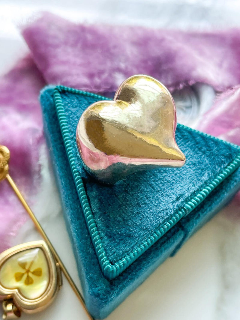 14k Vintage Puffy Witches Heart Ring