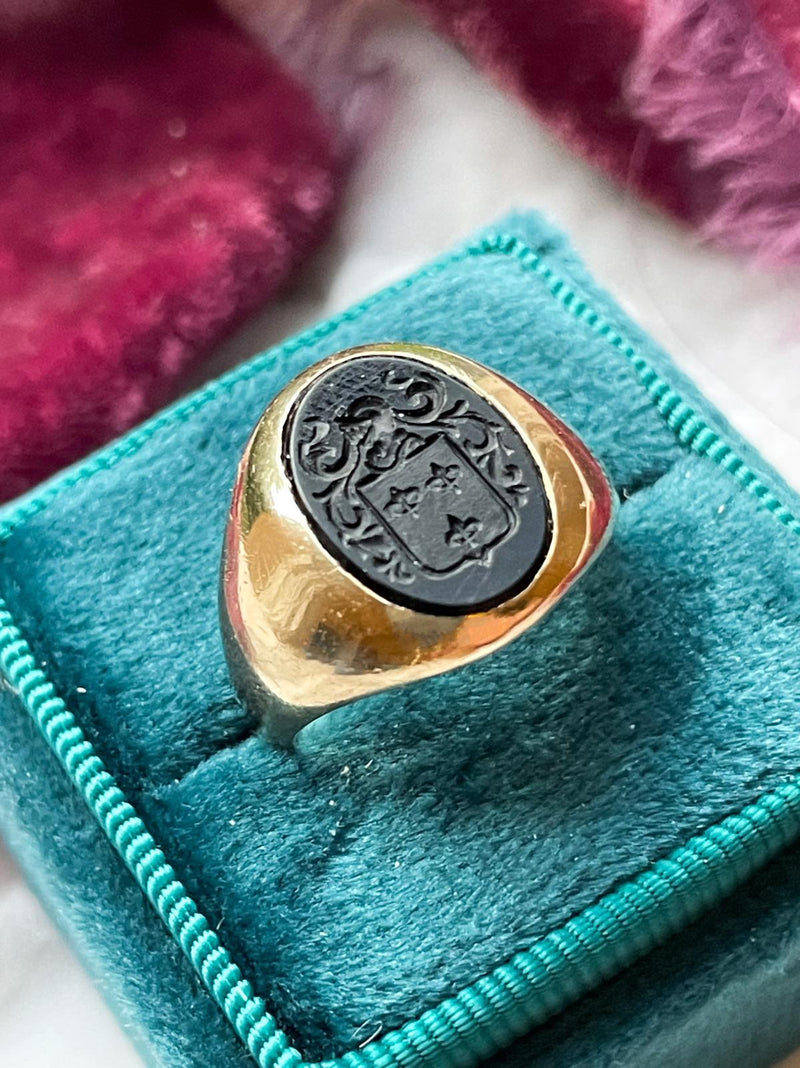 14k Vintage Carved Onyx Intaglio Signet Ring