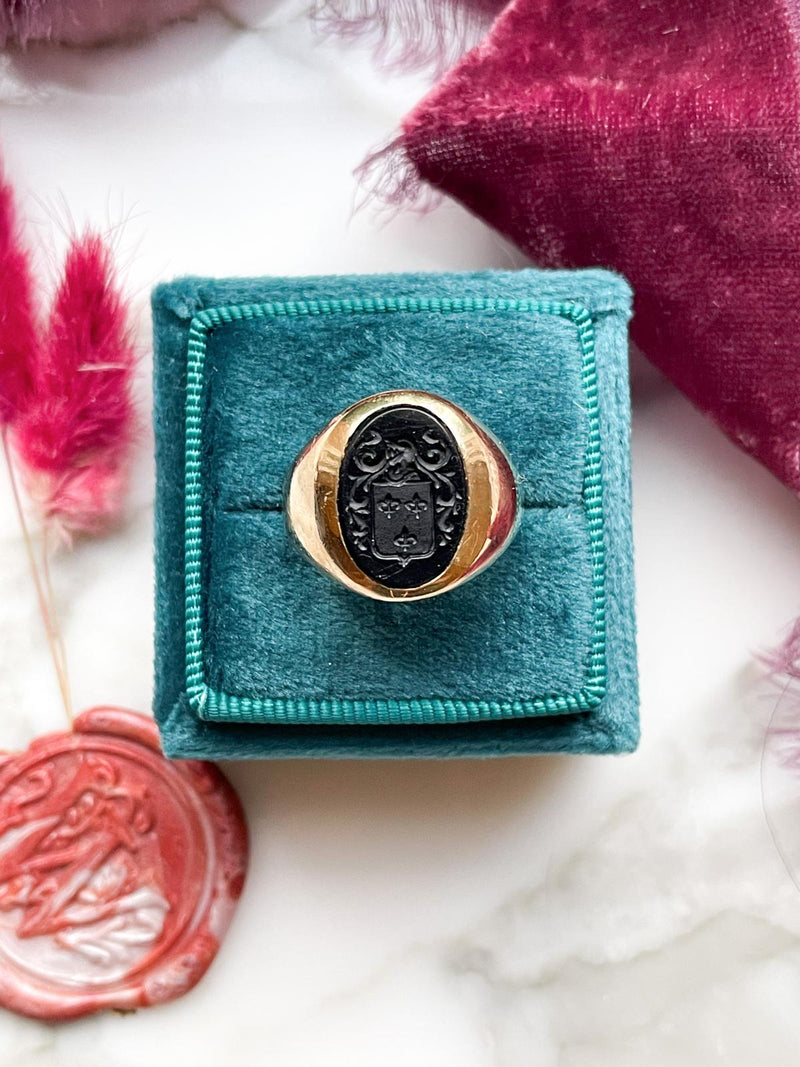 14k Vintage Carved Onyx Intaglio Signet Ring