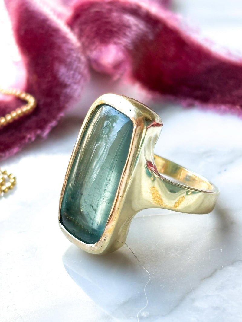 14k Bespoke 10ct Green Aquamarine Cabochon Ring