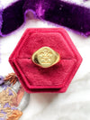 18k Vintage Fluer de Lis Signet Ring