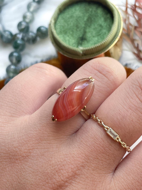 18k Vintage Carnelian Cabochon Ring