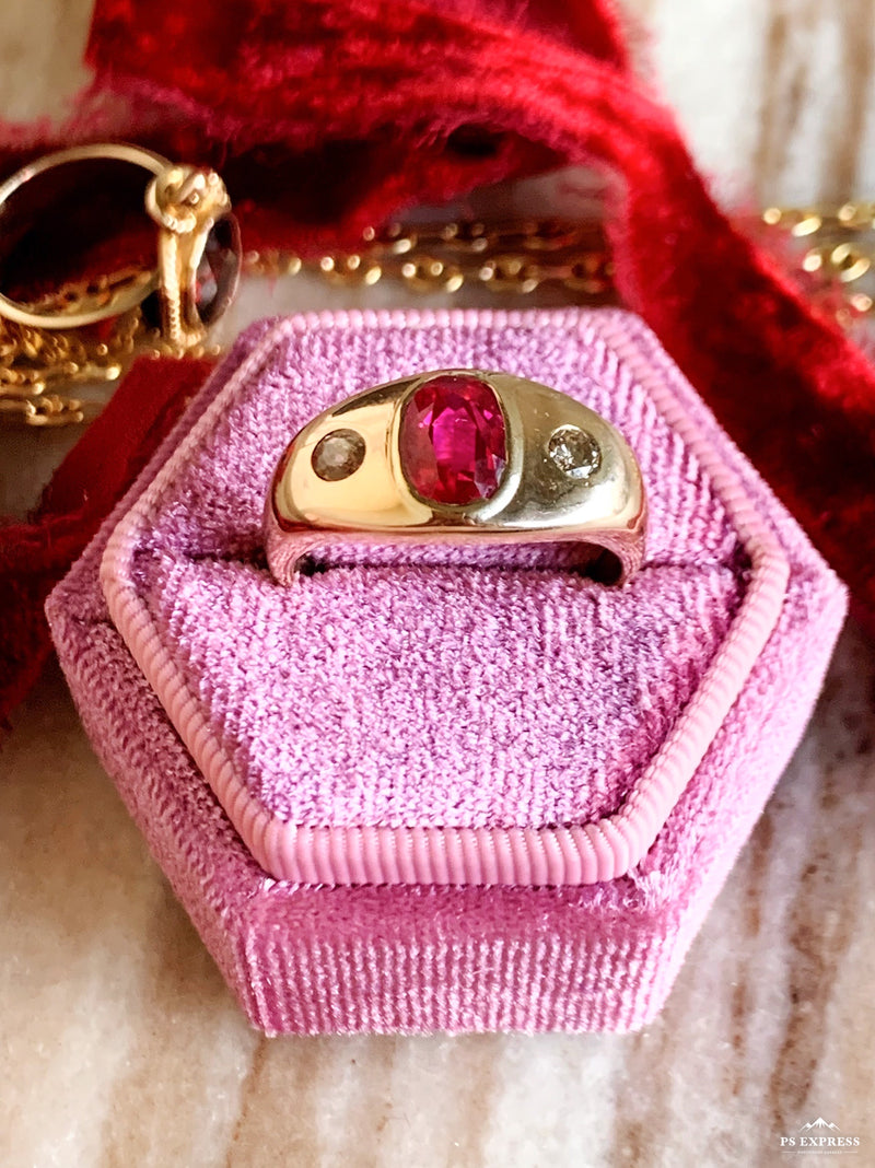 14k Vintage Diamond & Ruby Flush Mount Ring