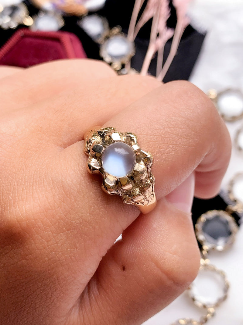 14k Victorian Belcher Set Moonstone Ring